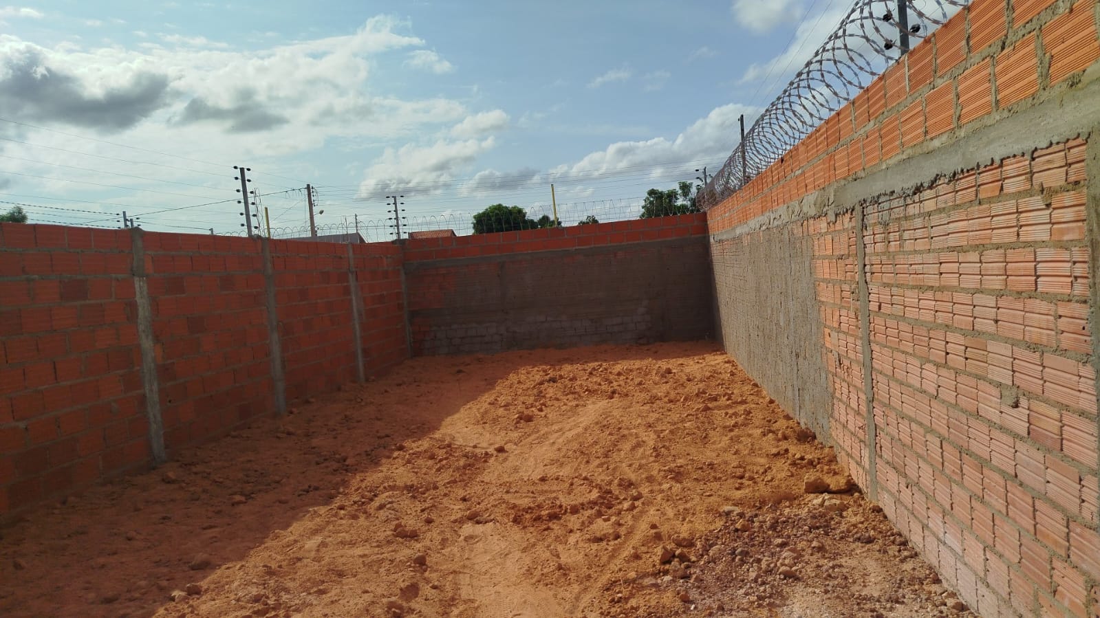 Casa no Parque Alvorada | 3 Quartos (Suíte com Closet) | Terreno 6x40m | Timon-MA miniatura 1