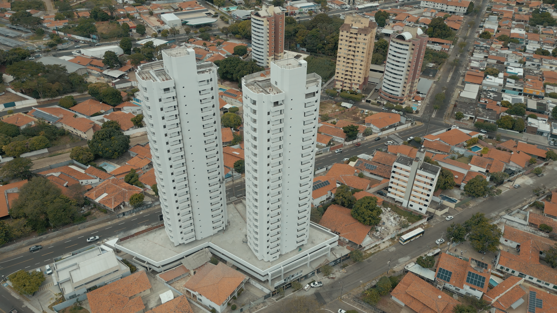 APARTAMENTO 142m² 3 SUÍTES SENDO 1 C/CLOSET